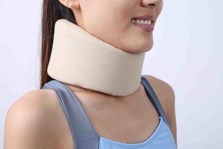 Shants collar allows you to keep the cervical spine in the correct position